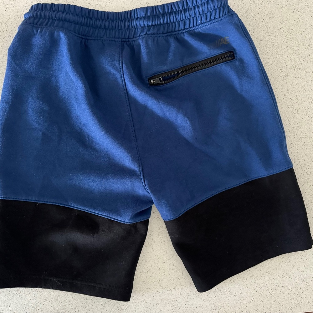 American Eagle pull on shorts